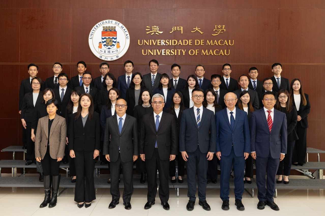 第二班“擔任處長官職資格課程”結業典禮